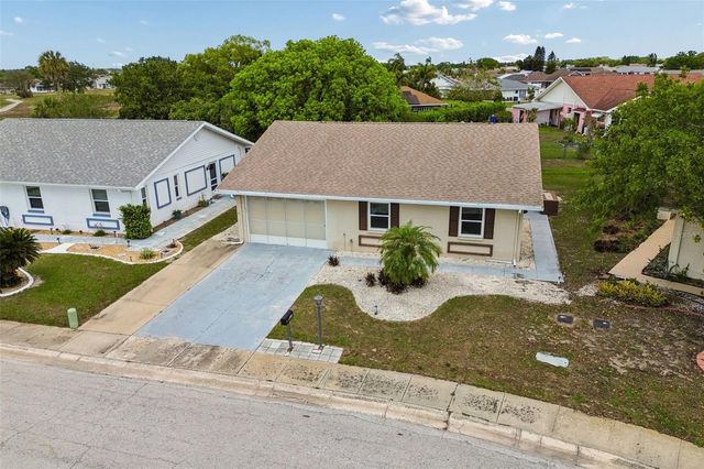 209 GENET COURT, Sun City Center, FL 33573