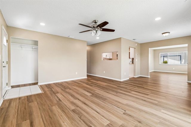 209 GENET COURT, Sun City Center, FL 33573