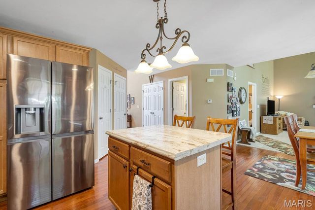4901 Red Oak Drive, Waterloo, IL 62298