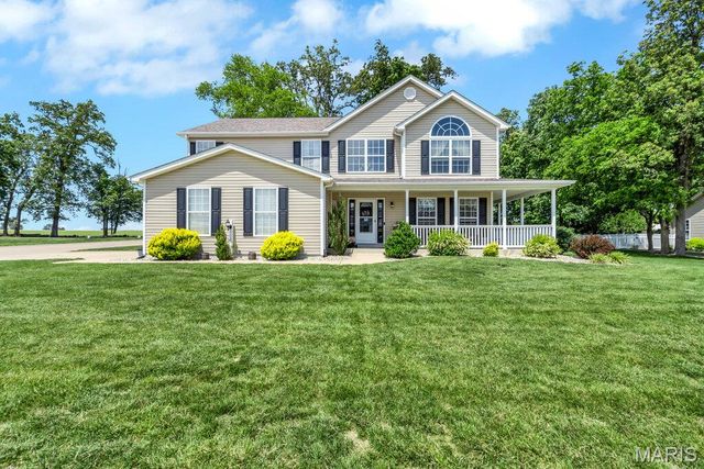 4901 Red Oak Drive, Waterloo, IL 62298