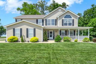 4901 Red Oak Drive, Waterloo, IL 62298