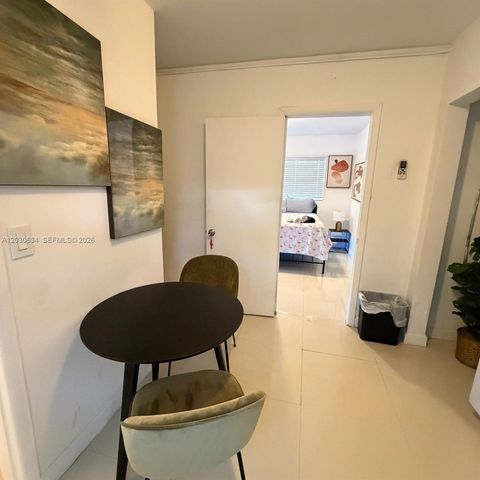 119 SE 9th St 12, Hallandale Beach, FL 33009