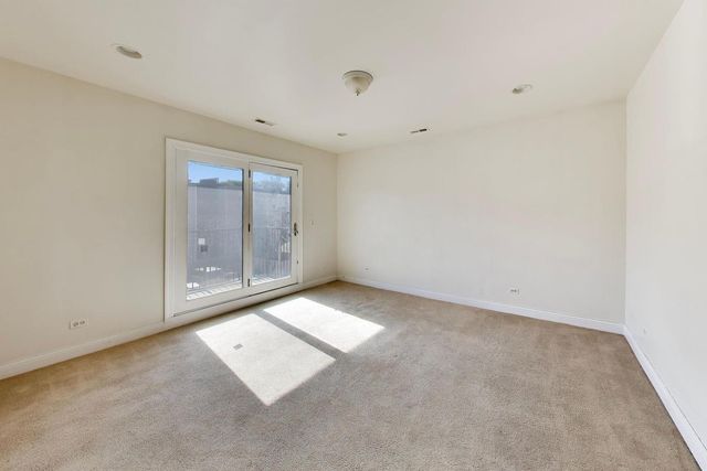 6835 S Cornell Avenue 2S, Chicago, IL 60649