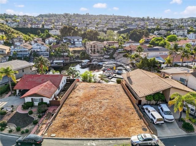 21951 Stawberry, Canyon Lake, CA 92587