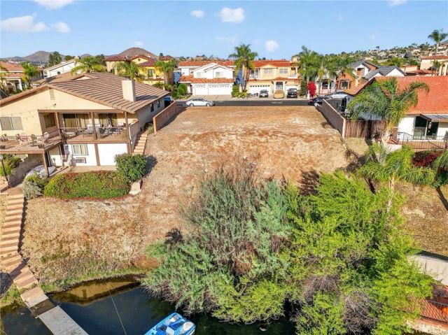 21951 Stawberry, Canyon Lake, CA 92587