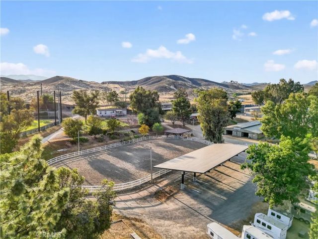 21951 Stawberry, Canyon Lake, CA 92587