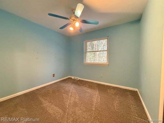 3101 Sands Court, Milford, MI 48380