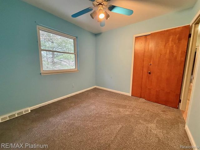 3101 Sands Court, Milford, MI 48380