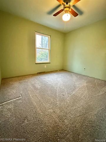 3101 Sands Court, Milford, MI 48380