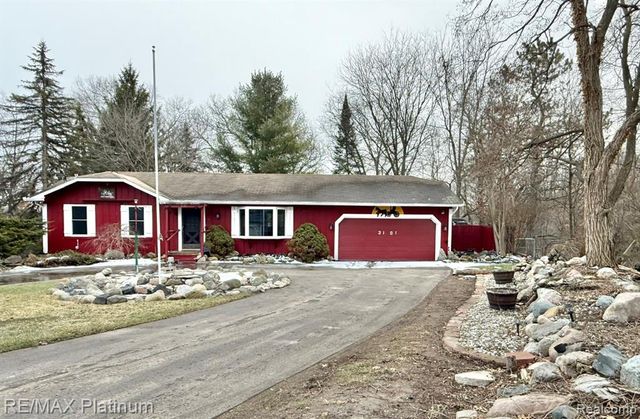 3101 Sands Court, Milford, MI 48380