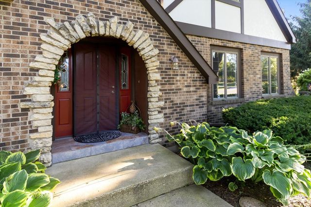 39W089 Adobe Ridge, Elgin, IL 60124