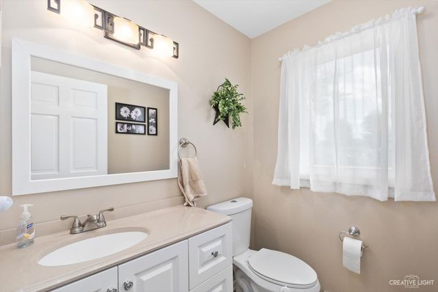 39W089 Adobe Ridge, Elgin, IL 60124