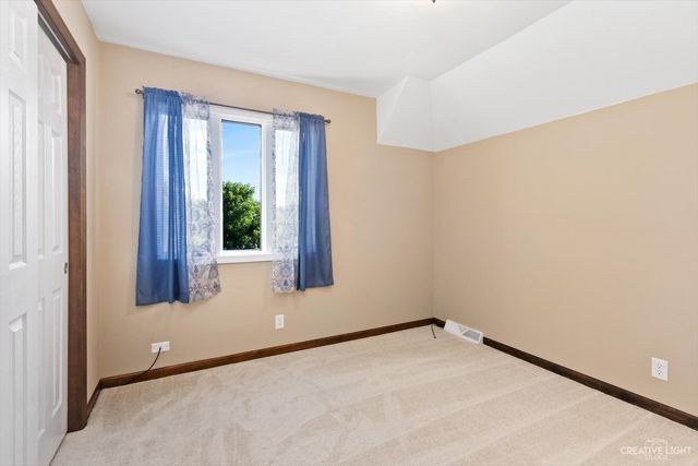 39W089 Adobe Ridge, Elgin, IL 60124