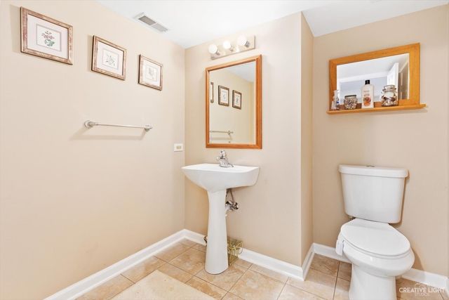 39W089 Adobe Ridge, Elgin, IL 60124