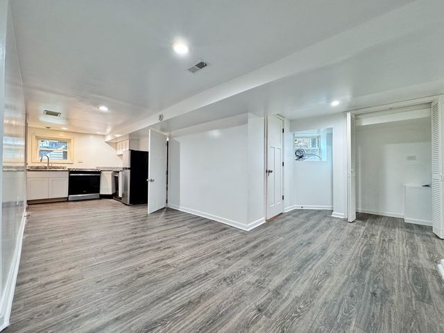 3316 W Flournoy Street G, Chicago, IL 60624