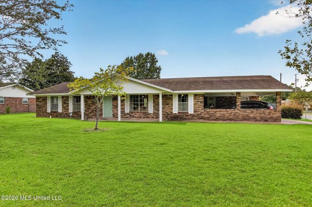 205 Saint Augustine Drive, Long Beach, MS 39560