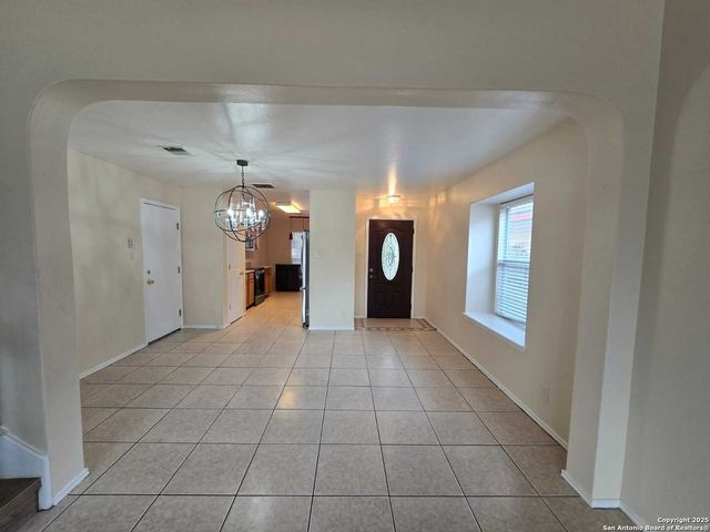 566 Rattler Bluff, San Antonio, TX 78251