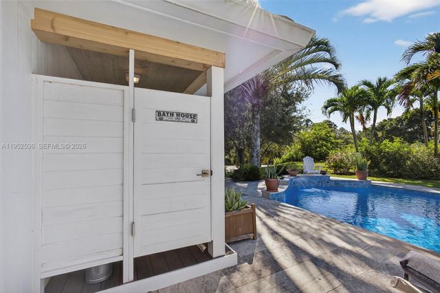 5060 Mongo Way, Palm Beach Gardens, FL 33418