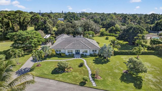 5060 Mongo Way, Palm Beach Gardens, FL 33418