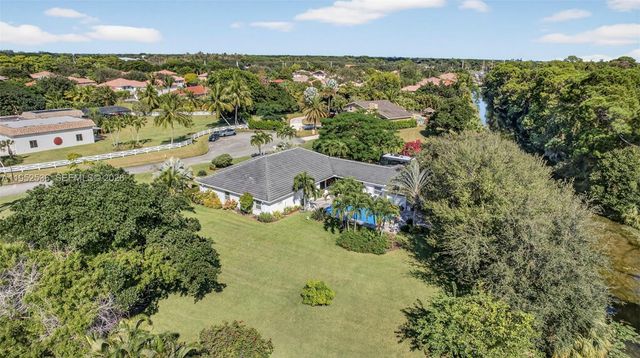 5060 Mongo Way, Palm Beach Gardens, FL 33418