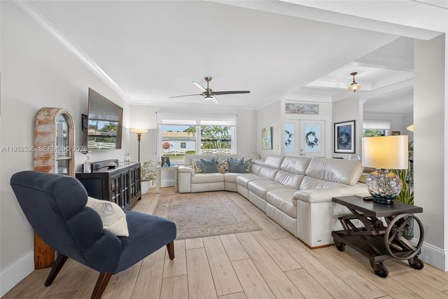 5060 Mongo Way, Palm Beach Gardens, FL 33418