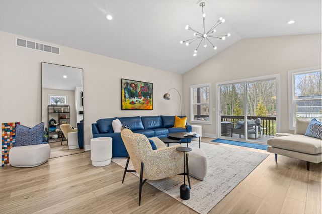 489 S Union Street, Douglas Vllg, MI 49406