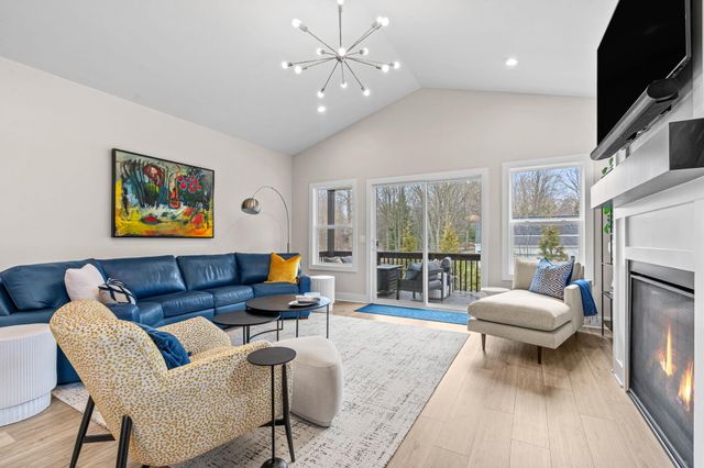 489 S Union Street, Douglas Vllg, MI 49406