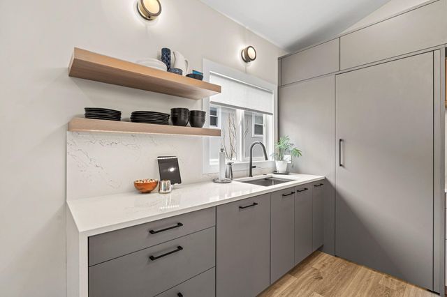 489 S Union Street, Douglas Vllg, MI 49406