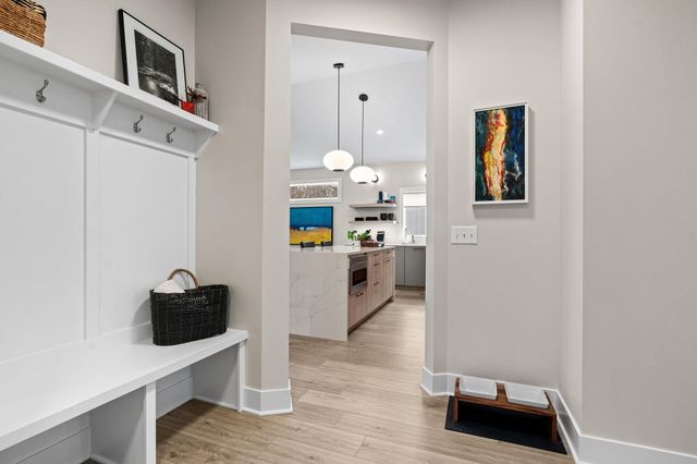 489 S Union Street, Douglas Vllg, MI 49406