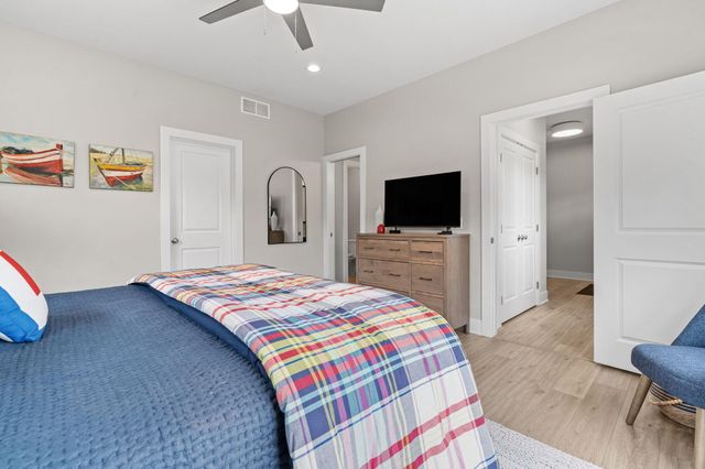 489 S Union Street, Douglas Vllg, MI 49406