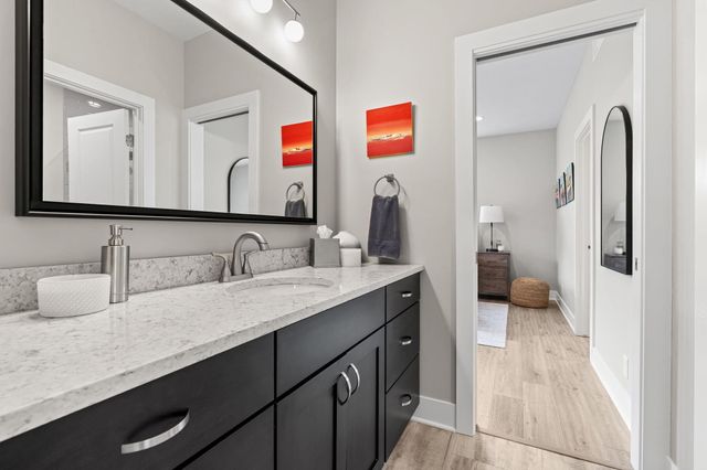 489 S Union Street, Douglas Vllg, MI 49406