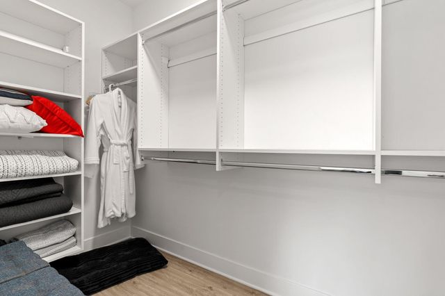 489 S Union Street, Douglas Vllg, MI 49406