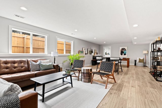 489 S Union Street, Douglas Vllg, MI 49406