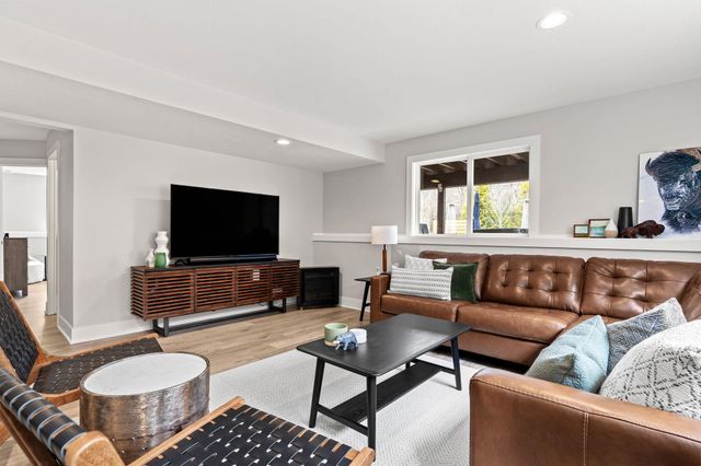 489 S Union Street, Douglas Vllg, MI 49406