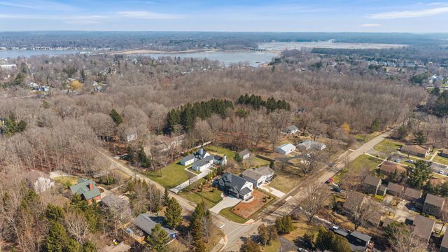 489 S Union Street, Douglas Vllg, MI 49406