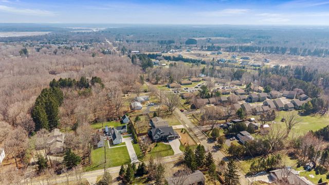 489 S Union Street, Douglas Vllg, MI 49406