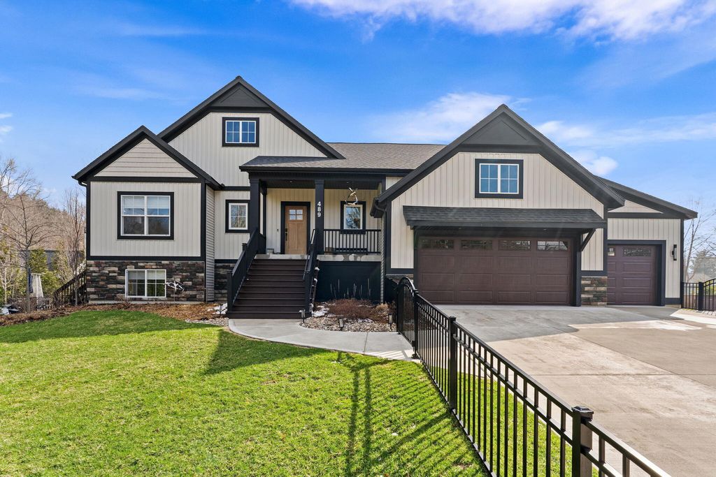 489 S Union Street, Douglas Vllg, MI 49406