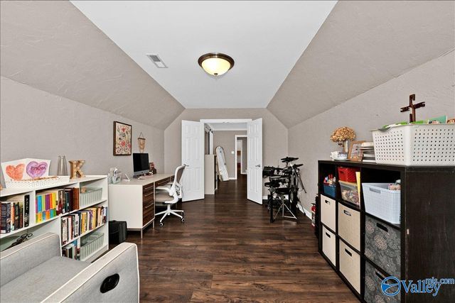 1303 Spring Branch Drive NE, Hartselle, AL 35640
