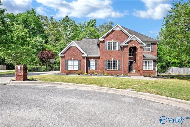 1303 Spring Branch Drive NE, Hartselle, AL 35640