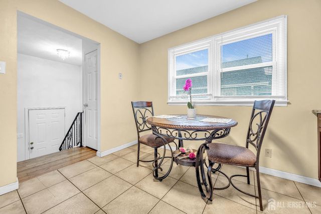 396 S 7th Avenue S, Highland Park, NJ 08904