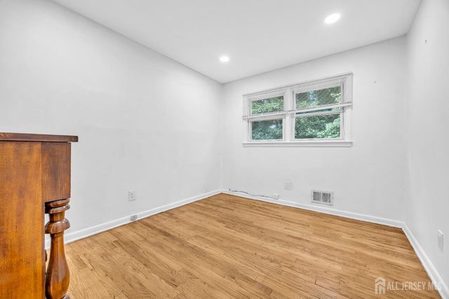 396 S 7th Avenue S, Highland Park, NJ 08904