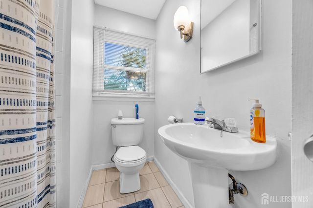 396 S 7th Avenue S, Highland Park, NJ 08904