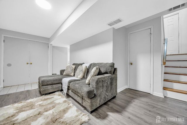 396 S 7th Avenue S, Highland Park, NJ 08904