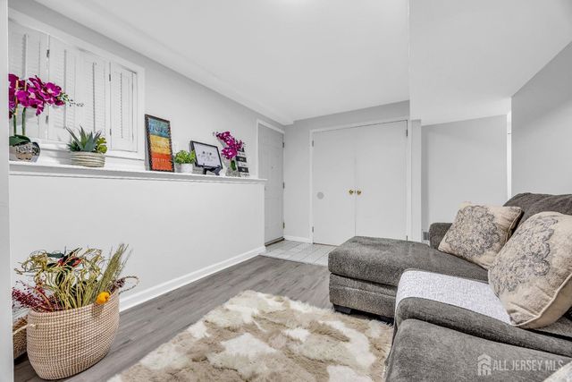 396 S 7th Avenue S, Highland Park, NJ 08904