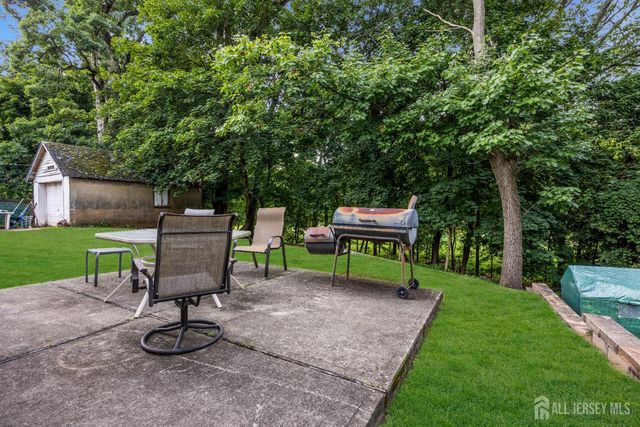 396 S 7th Avenue S, Highland Park, NJ 08904