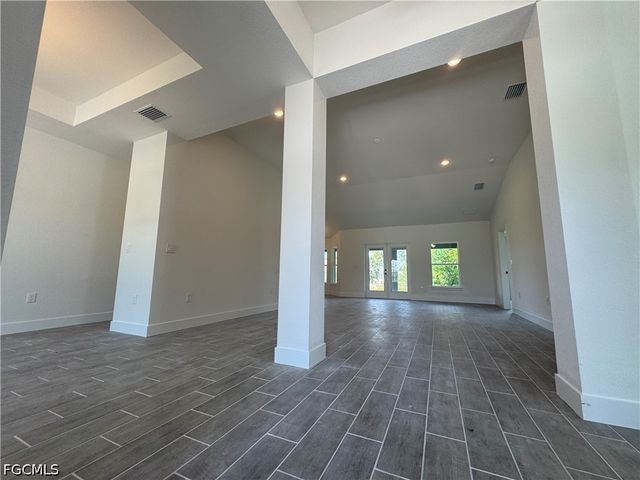 302 SE 1st TER, Cape Coral, FL 33990