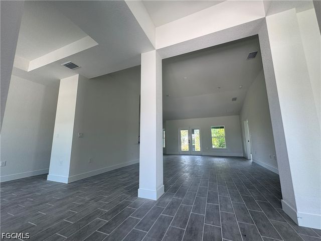 302 SE 1st TER, Cape Coral, FL 33990