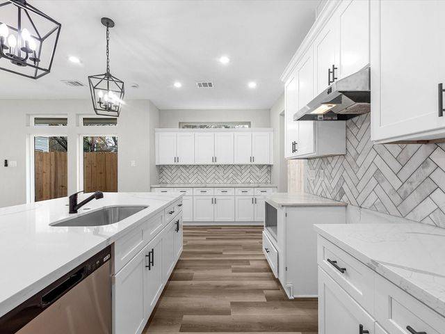 1319 W Bell Street, Houston, TX 77019