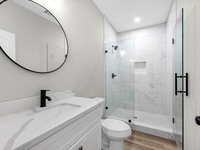 1319 W Bell Street, Houston, TX 77019