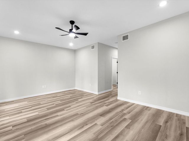 1319 W Bell Street, Houston, TX 77019